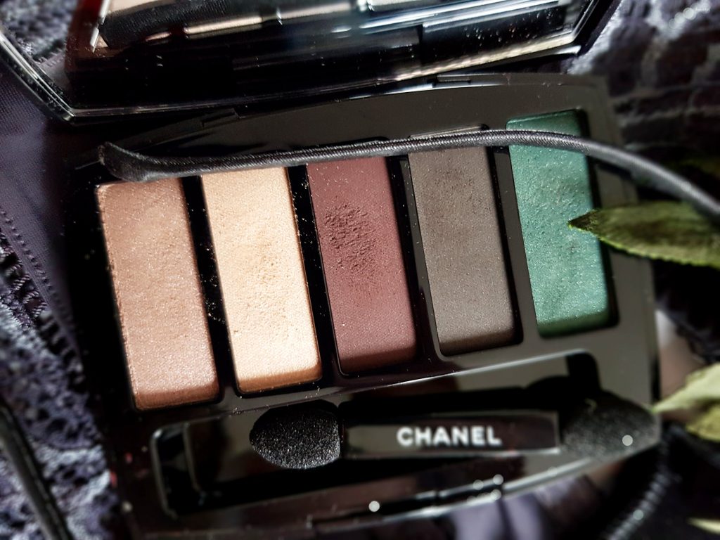Chanel Les 9 Ombres Quintessence  Palette de fards à paupières  Makeupbe