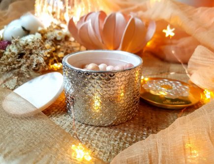 les perles de poudre révélatrices de lumière Gold Pearls Guerlain