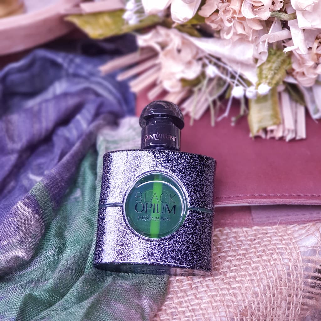 eau de parfum Black Opium Illicit Green