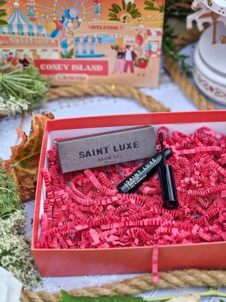 Glowria Août 2025 Cap sur Coney Island avec une box beauté 100% plaisir estival