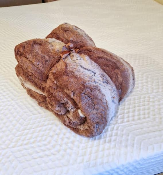 couverture en fausse fourrure Mello