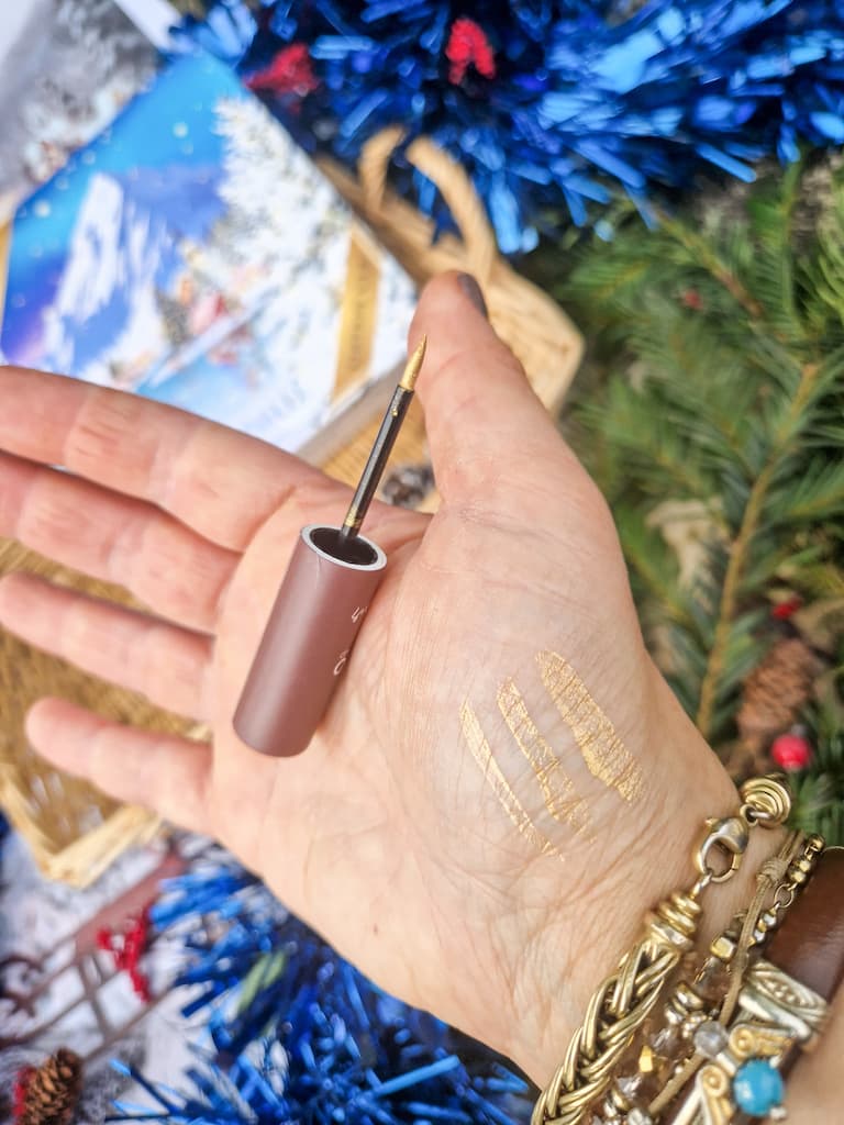 swatch Boho Green Make-up – Eyeliner Doré Teinte 04