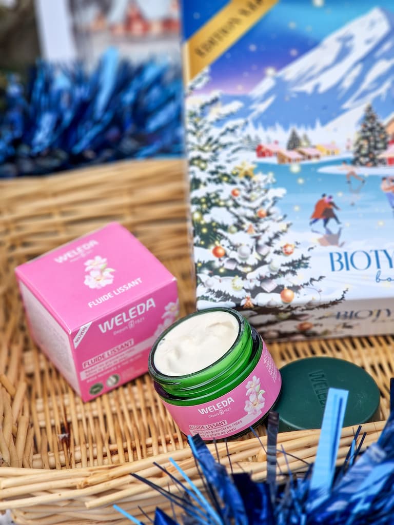 Weleda – Fluide Visage Lissant Jour Rose Musquée & Thé Blanc