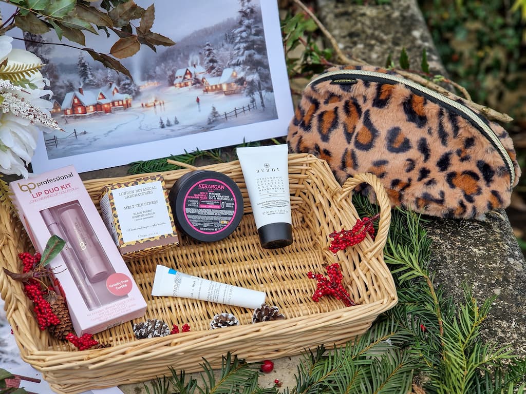 Glowria Décembre 2025 Christmas in the Wild