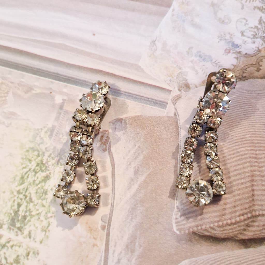 boucles d'oreilles clip en strass