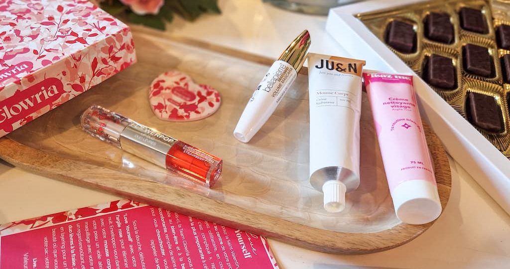 Glowria Février 2026 la Box Beauté “Love Yourself” qui fait battre le cœur