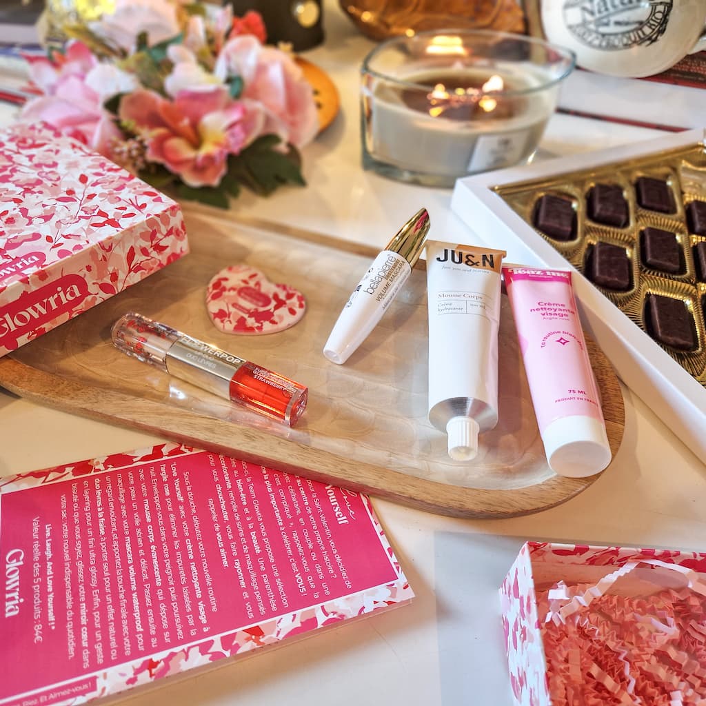 Glowria Février 2026 la Box Beauté “Love Yourself” qui fait battre le cœur