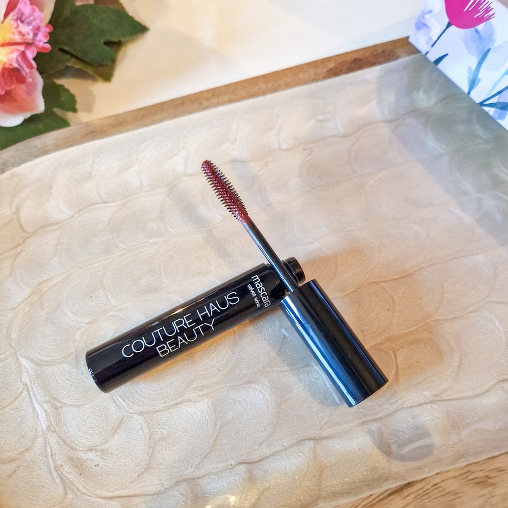 mascara teinte bordeaux