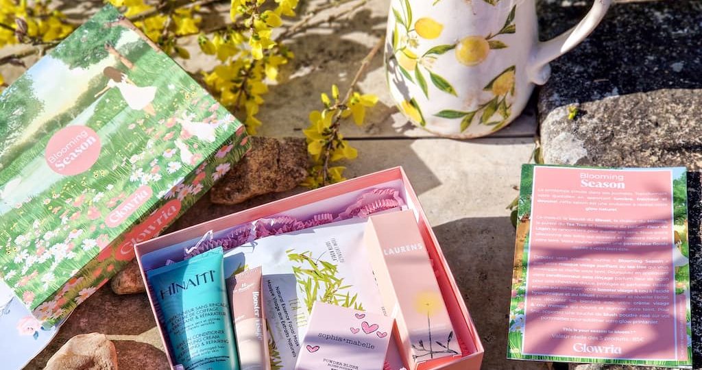 On craque pour la Box Beauté Glowria Blooming Season (5 Full-Size pour moins de 17€ !)