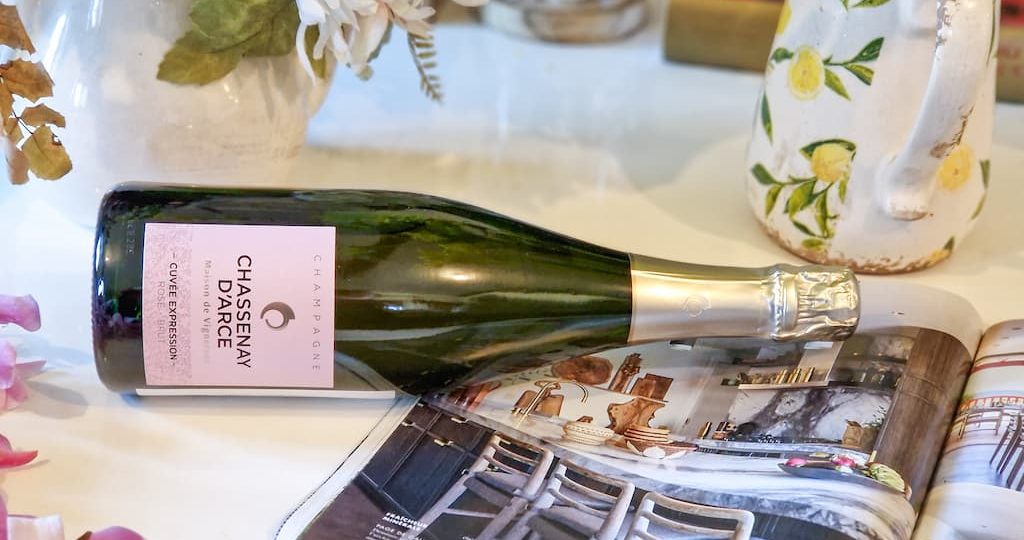 Le retour des beaux jours avec le Champagne Rosé de Chassenay d'Arce