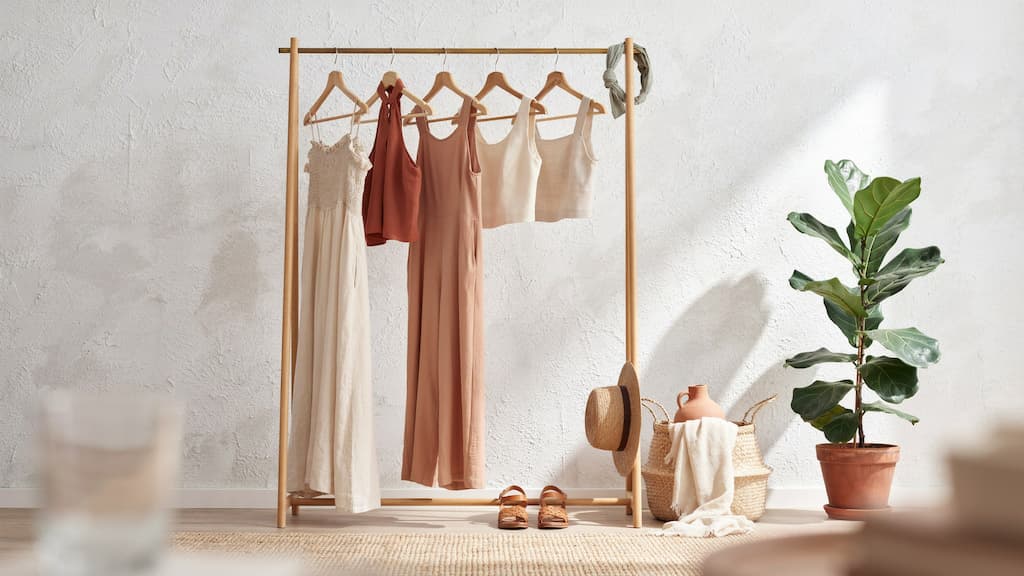 portant avec vêtements confortables